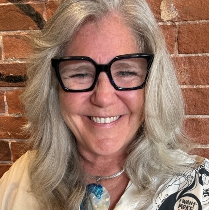 Portrait of Jen Hunter